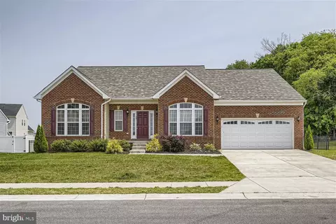 28 Bowie Mill Ave, Taneytown, MD 21787
