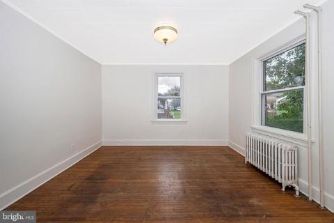321 E Baltimore St, Taneytown, MD 21787 photo 14