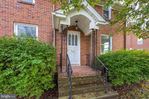 321 E Baltimore St, Taneytown, MD 21787 photo 2
