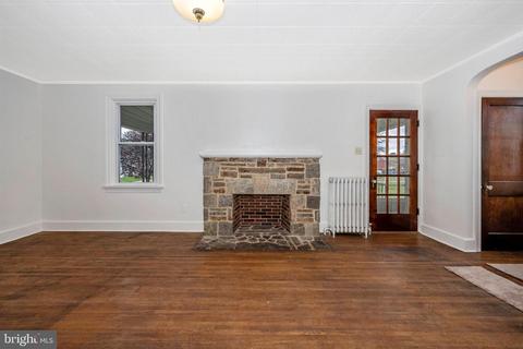 321 E Baltimore St, Taneytown, MD 21787 photo 10