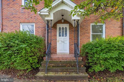 321 E Baltimore St, Taneytown, MD 21787 photo 3