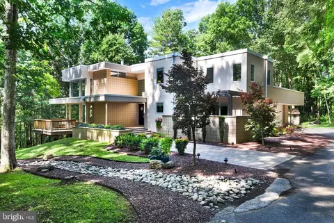 2480 Twin Knolls Cir, Reisterstown, MD 21136