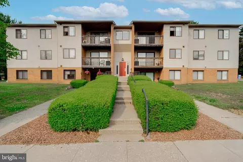 4230 Crystal Ct #3B, Hampstead, MD 21074