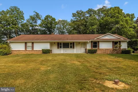 2927 Rohrbaugh Rd, Hampstead, MD 21074