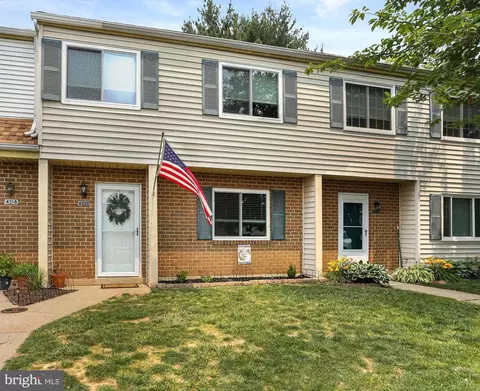 4320 White Oak Ct #4320, Hampstead, MD 21074