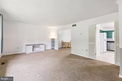 1211 Wynside Ln, Hampstead, MD 21074 photo 7