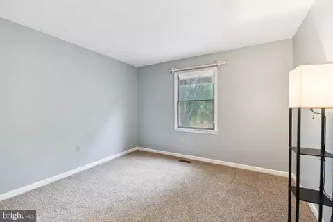 1211 Wynside Ln, Hampstead, MD 21074 photo 25