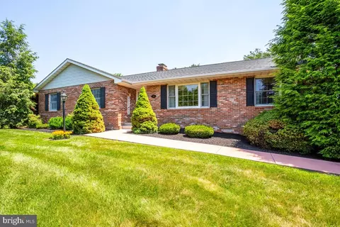 598 Elyse Ct, Sykesville, MD 21784