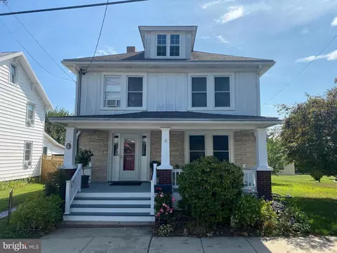 15 Milton Ave, Westminster, MD 21157
