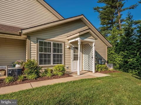 2028 Rudy Serra Dr #C, Sykesville, MD 21784