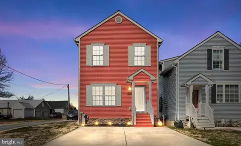828 N Houcksville Rd, Hampstead, MD 21074