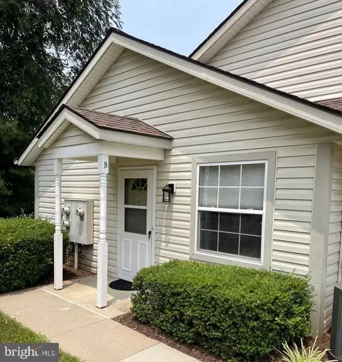 2032 Rudy Serra Dr #B, Eldersburg, MD 21784