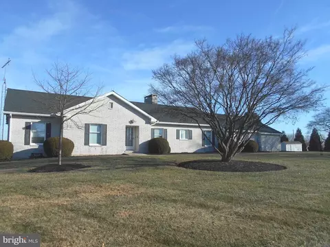 1922 Blacks School House Rd, Westminster, MD 21158