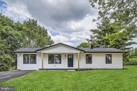 547 Oak Tree Rd, Westminster, MD 21157
