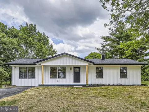 547 Oak Tree Rd, Westminster, MD 21157 photo 2