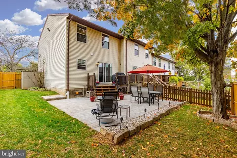 768 Windsor Dr, Westminster, MD 21158 photo 2