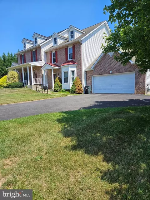 546 Gentry Ct, Westminster, MD 21157