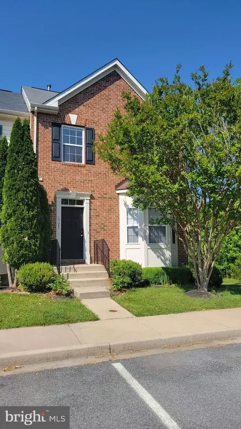 1721 Trestle St, Mount Airy, MD 21771
