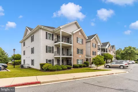 6508 Ridenour Way E #3B, Sykesville, MD 21784