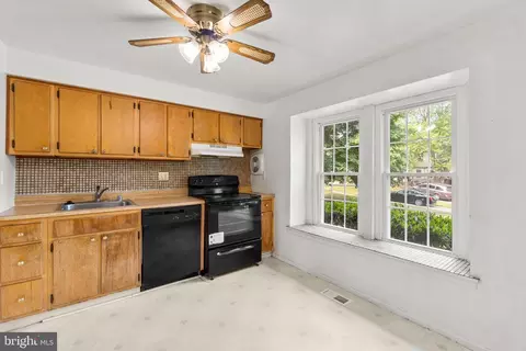 841 Ewing Dr, Westminster, MD 21158 photo 4