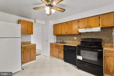 841 Ewing Dr, Westminster, MD 21158 photo 6