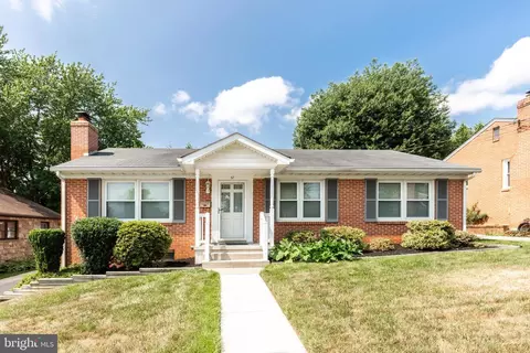 57 Chase St, Westminster, MD 21157