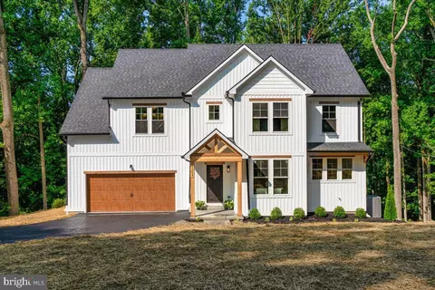5354 Wendy Rd, Sykesville, MD 21784