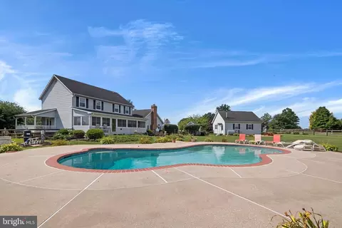 6309 Wild Lake Dr, Sykesville, MD 21784
