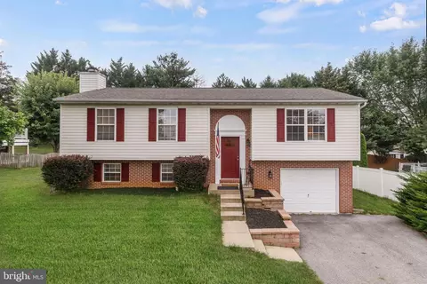 350 Buck Cash Dr, Westminster, MD 21158