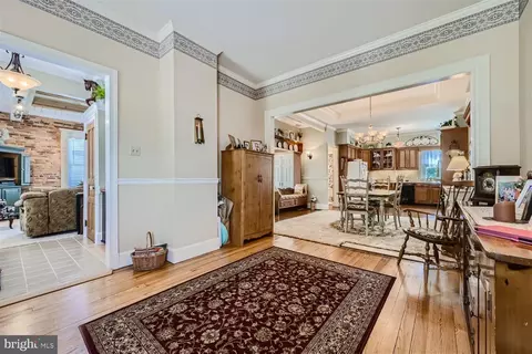 262 E Main St, Westminster, MD 21157 photo 3