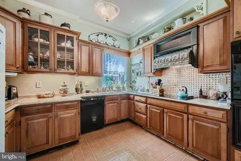 262 E Main St, Westminster, MD 21157 photo 11