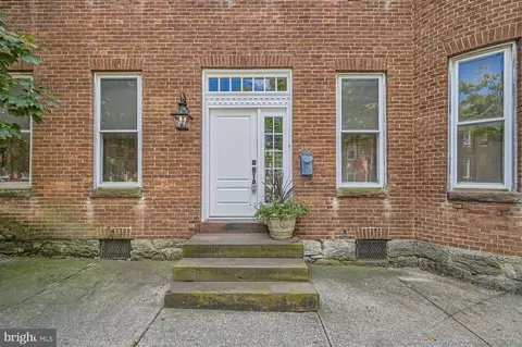 262 E Main St, Westminster, MD 21157 photo 2
