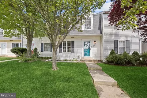 537 Congressional Dr, Westminster, MD 21158