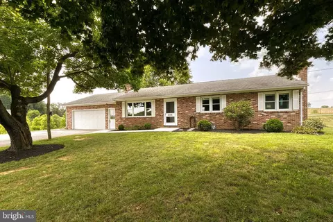 2036 Nicodemus Rd, Westminster, MD 21157