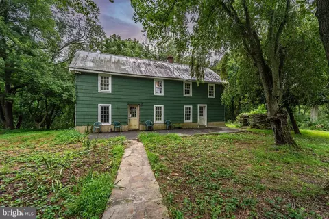 2529 Grimville Rd, Mount Airy, MD 21771