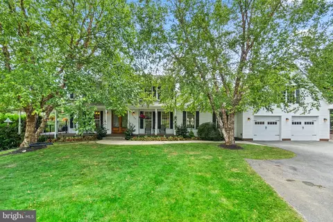 1760 Nantasket Dr, Sykesville, MD 21784