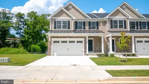 1720 Botanical Ct #26, Sykesville, MD 21784