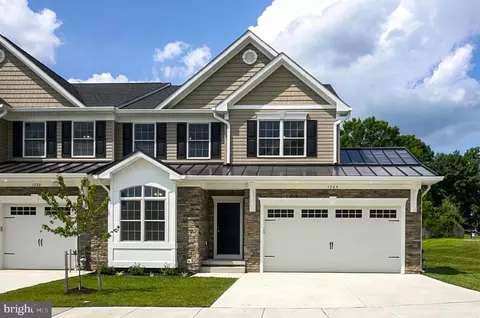 1724 Botanical Ct #28, Sykesville, MD 21784