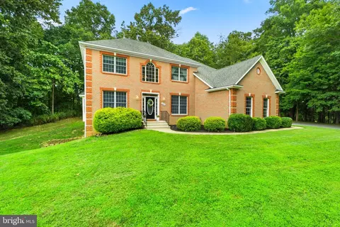 2312 Highland View Dr, Finksburg, MD 21048