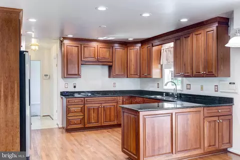 3413 Pine Cir S, Westminster, MD 21157 photo 5