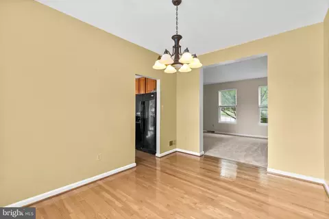 677 Windsor Dr, Westminster, MD 21158 photo 9