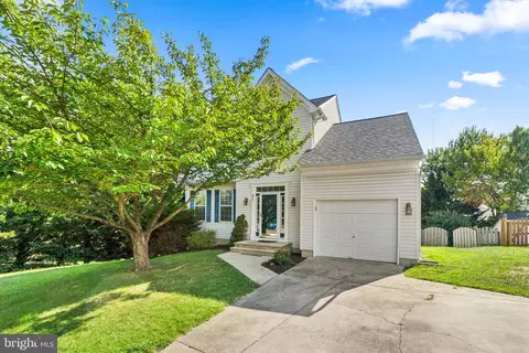 677 Windsor Dr, Westminster, MD 21158