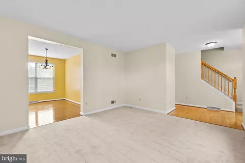 677 Windsor Dr, Westminster, MD 21158 photo 6