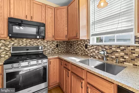 677 Windsor Dr, Westminster, MD 21158 photo 14