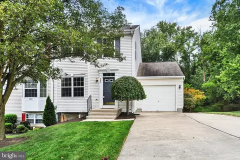 285 Jenny Dr, Westminster, MD 21158