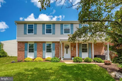 315 Violet Ct, Mount Airy, MD 21771