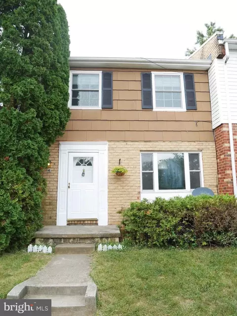 4 Middle Grove Ct W, Westminster, MD 21157