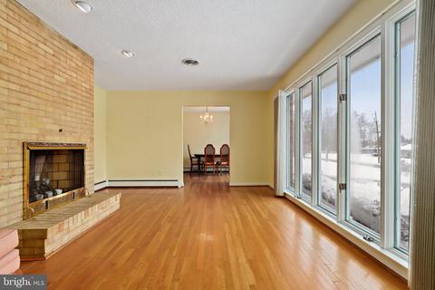 2302 Susanann Dr, Hampstead, MD 21074 photo 6