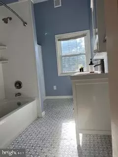 70 12 Bond St, Westminster, MD 21157 photo 8
