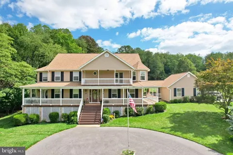 845 Jessica Lee Dr, Westminster, MD 21157